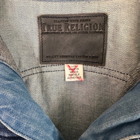 True Religion Jean Two Tone Jimmy Distressed Jean Jacket Size Large - Picture 5 of 5